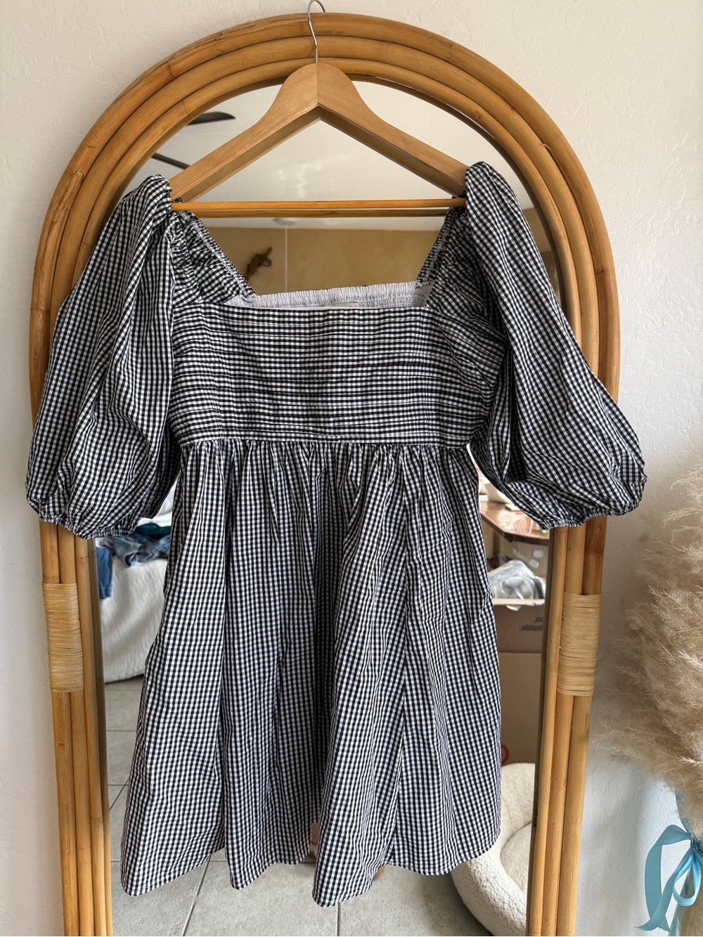 Abercrombie & Fitch Black and White Gingham Puff-Sleeve Dress